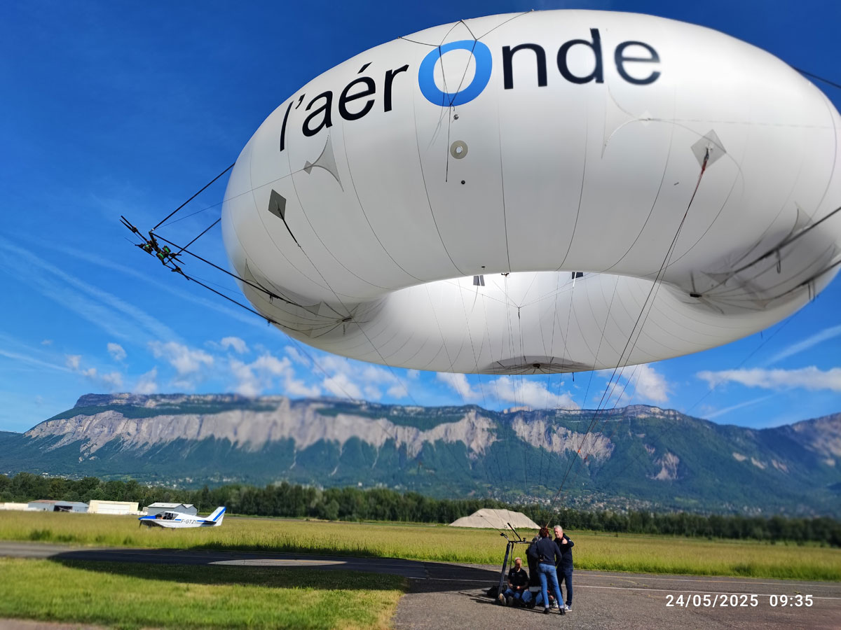 L'aérOnde, un dirigeable biplace à hélium